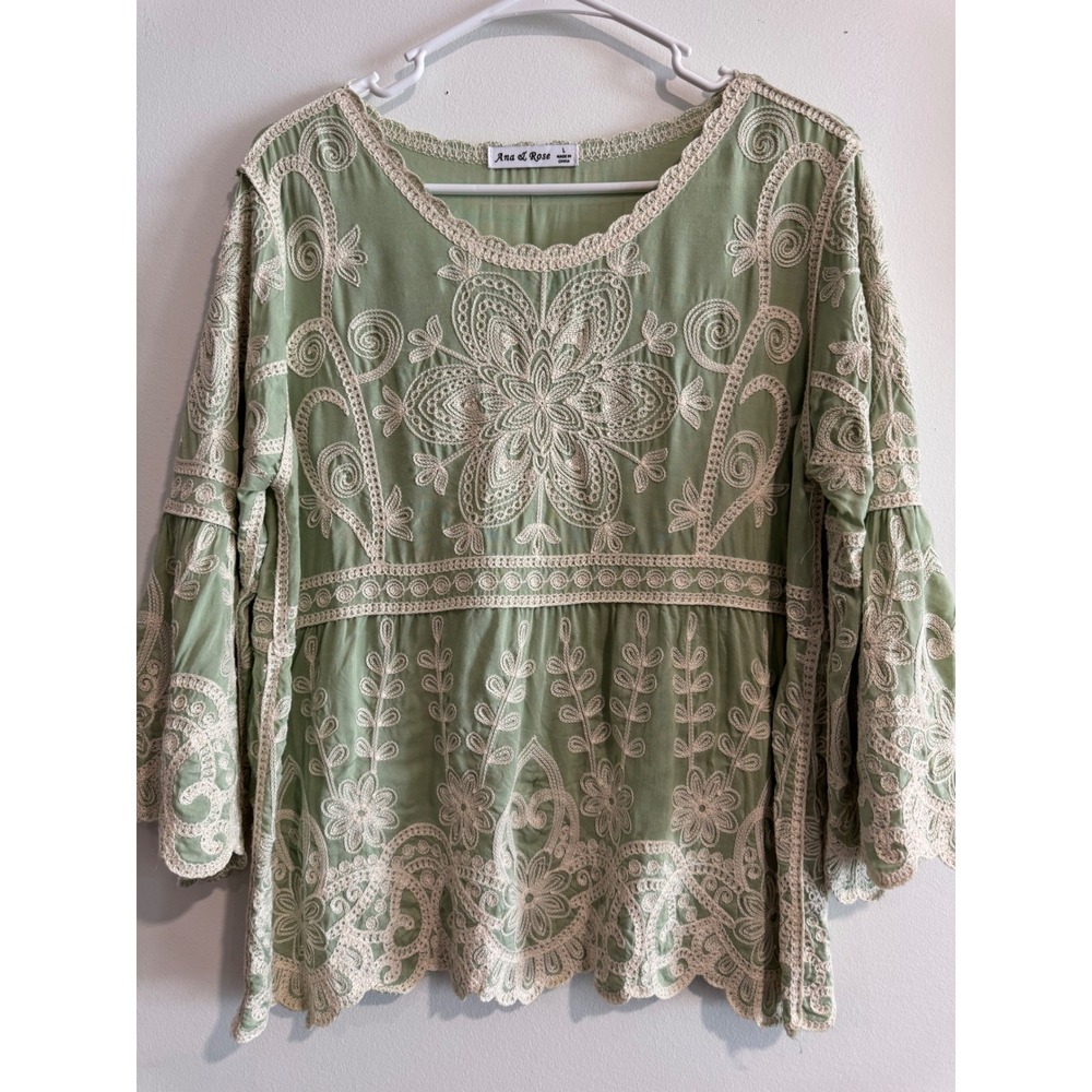 Cottage Ana & Rose Embroidered Boho Blouse Womens L Green Bell Sleeve Scallop - Picture 4 of 7